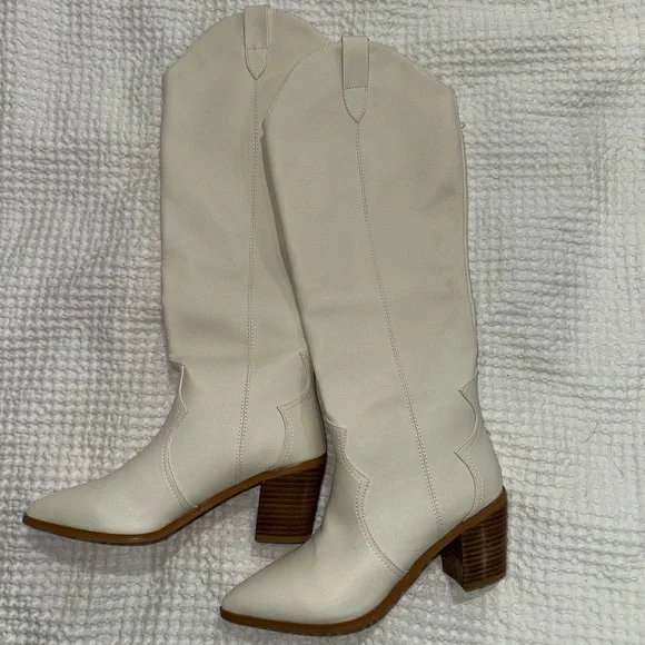 White Knee-High Womens Cowgirl Boots - Picture 2 of 2